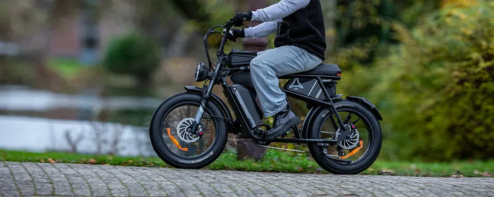 Bici elettrica fatbike A-Spadz Cavet Air 48V 15,6Ah per uomo e donna