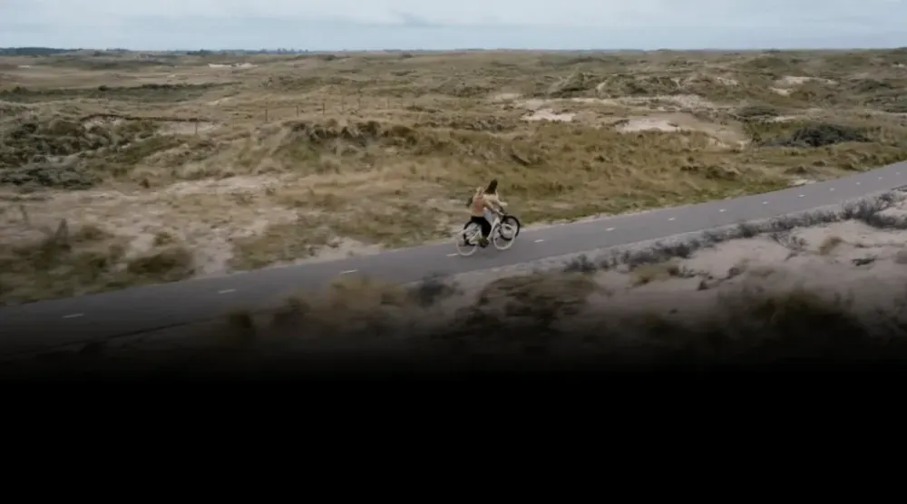 Batteria rimovibile da 36V 9.6Ah dell'ADO Air 28, design modulare per ricarica facile.