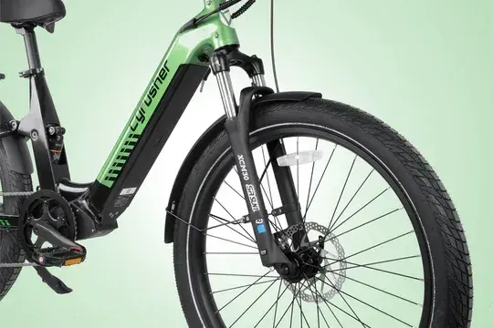 Pneumatici Chaoyang da 27.5x2.6 pollici della Cyrusher Sprint, su cerchi in lega.